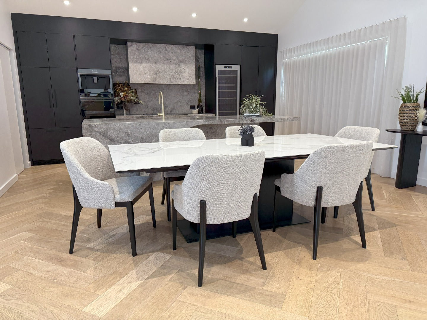 Sapphire Black Dining Table