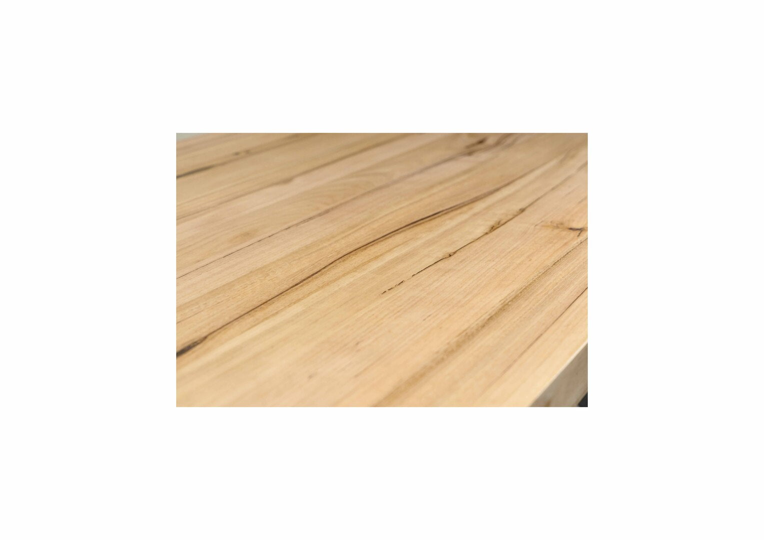 Ashbree Dining Table