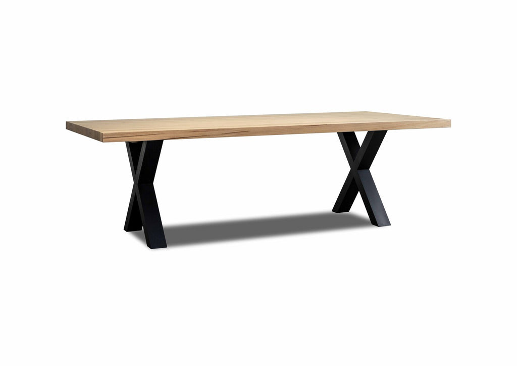 Ashbree Dining Table