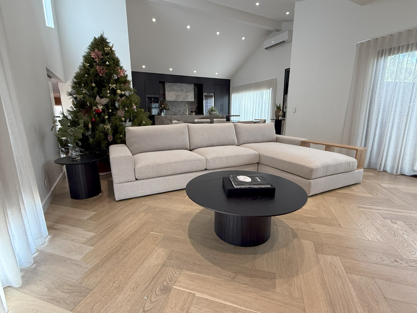 VOGUE 2.5 SEATER REVERSIBLE CHAISE