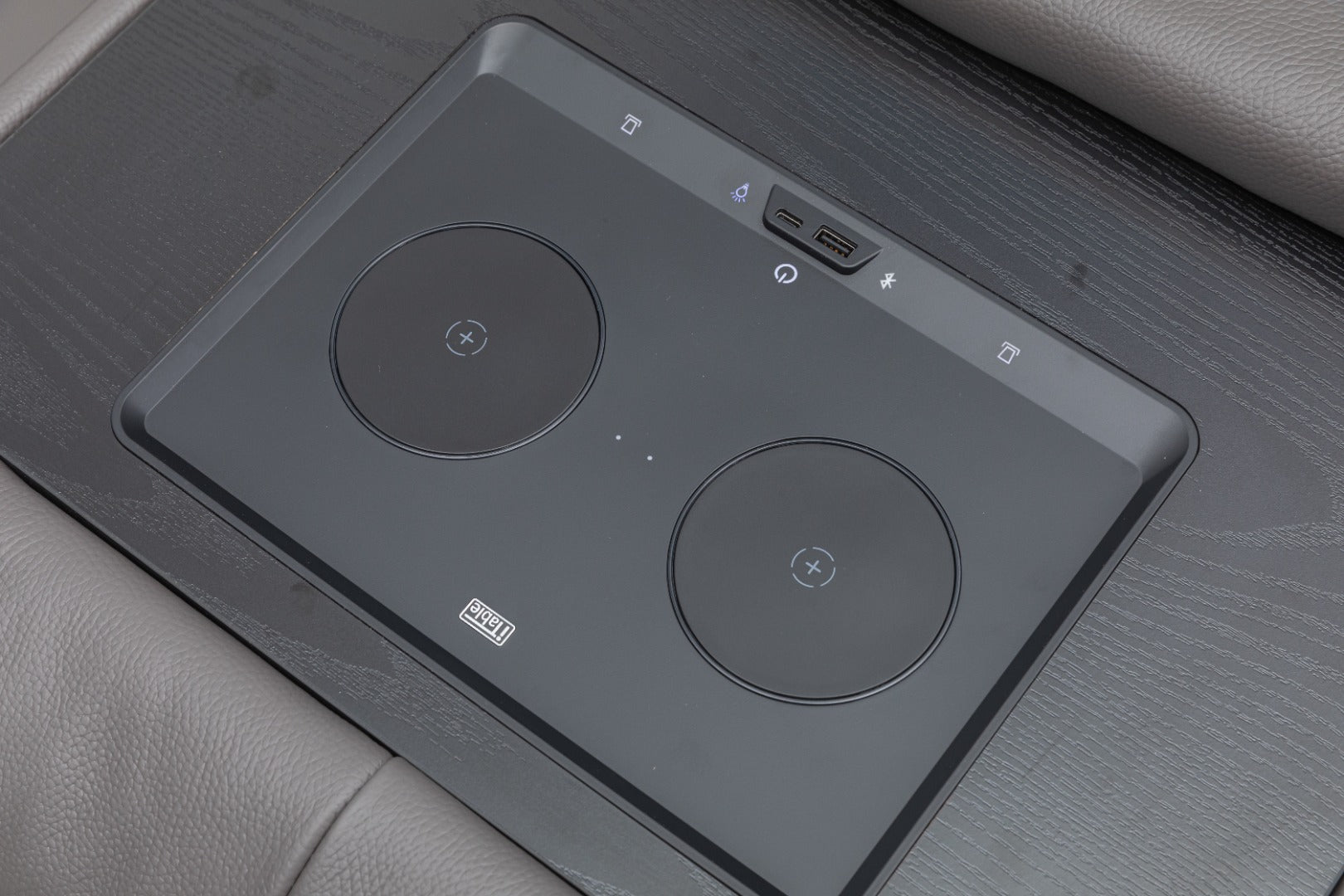 Davoli Corner Leather