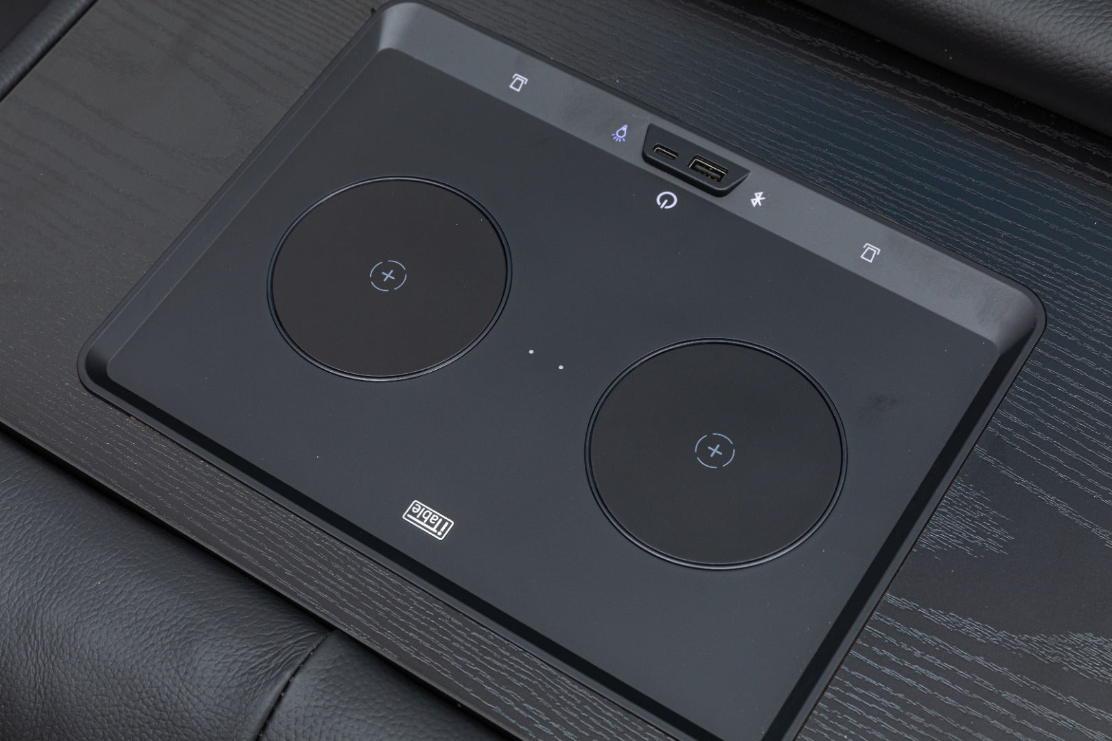 Davoli Corner Leather