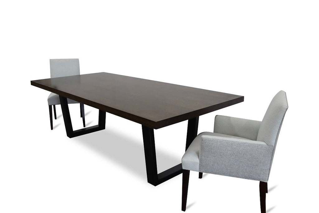 Manhattan Dining Table